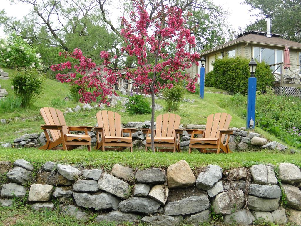 Auberge Fleurs De Lune La Malbaie Exterior foto