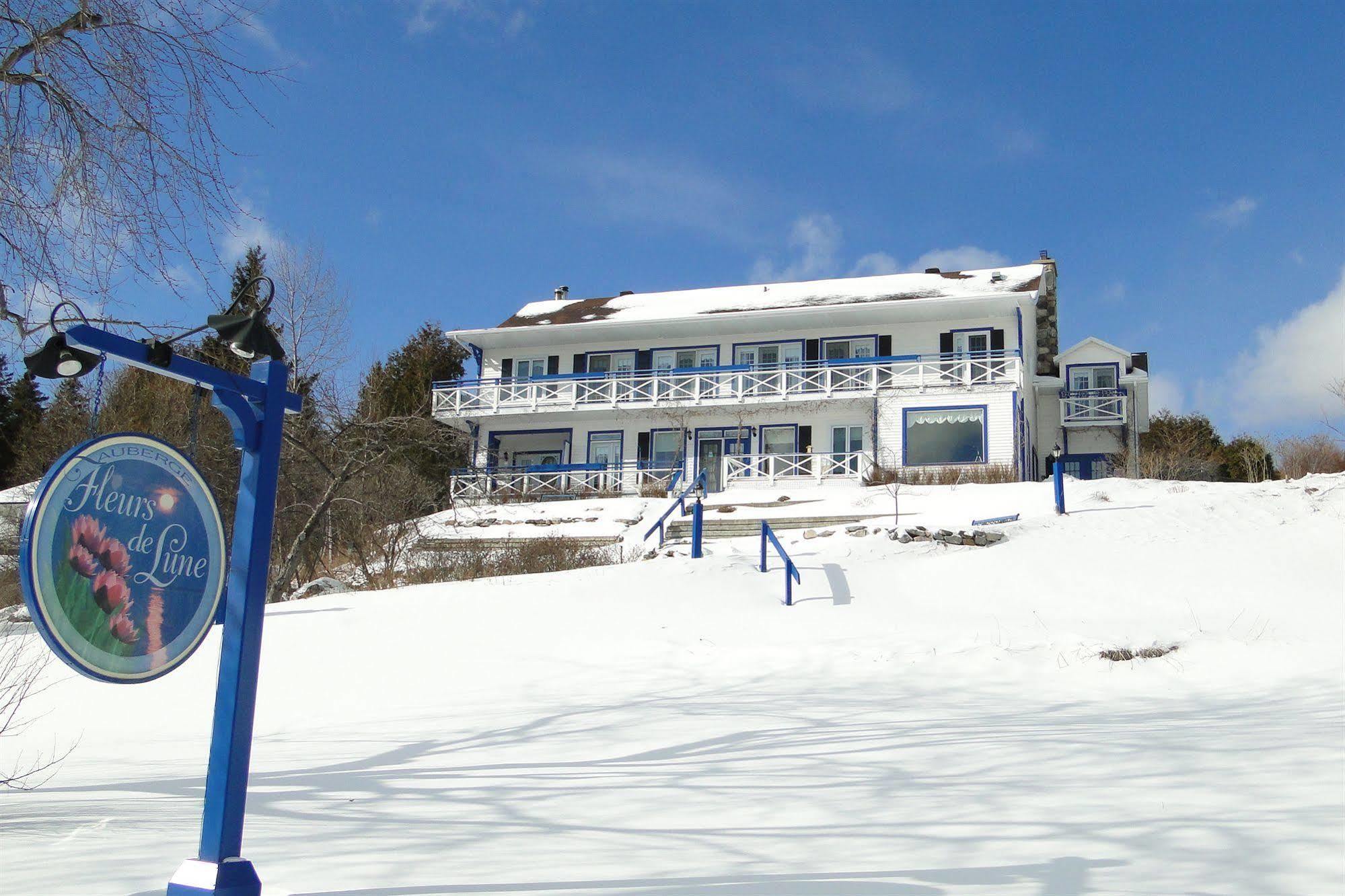 Auberge Fleurs De Lune La Malbaie Exterior foto